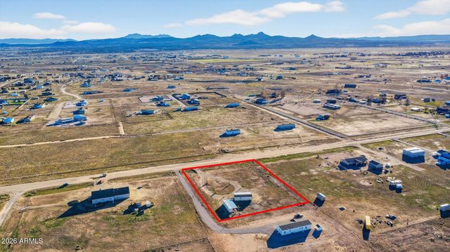 2690 W Pilots Rest Airstrip --, Paulden, AZ 86334