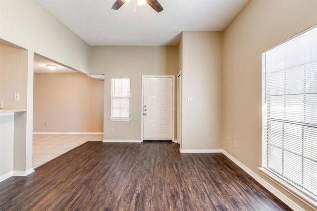320 Liberty Place, Grand Prairie, TX 75052