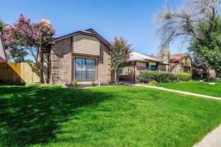 320 Liberty Place, Grand Prairie, TX 75052