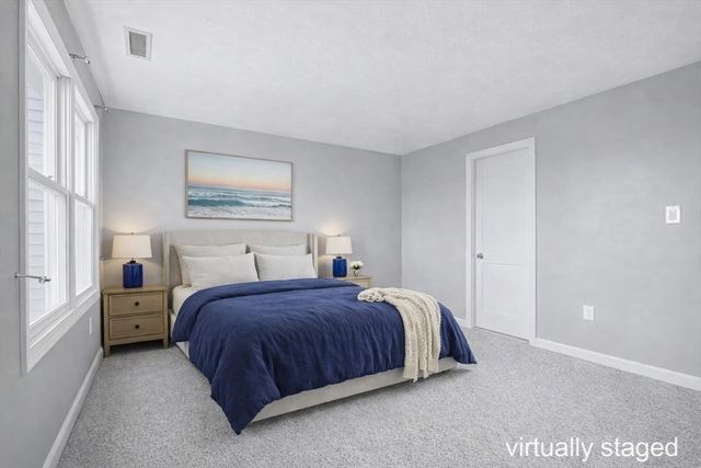 14 Milford Rd 4, Grafton, MA 01560