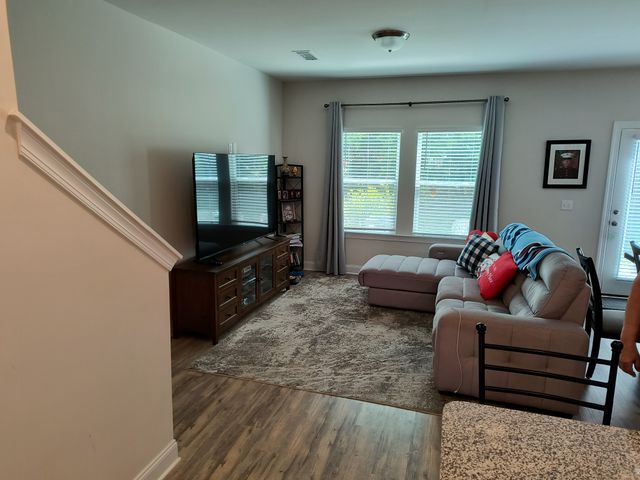 1350 Vilda Way, Lebanon, TN 37087