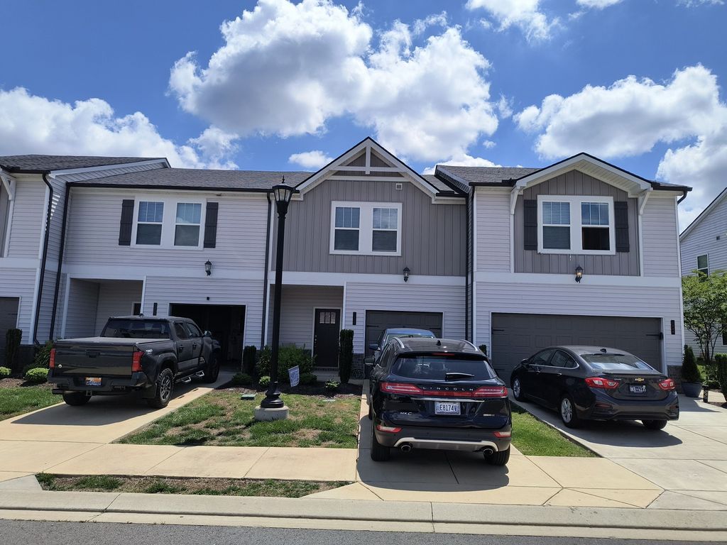 1350 Vilda Way, Lebanon, TN 37087
