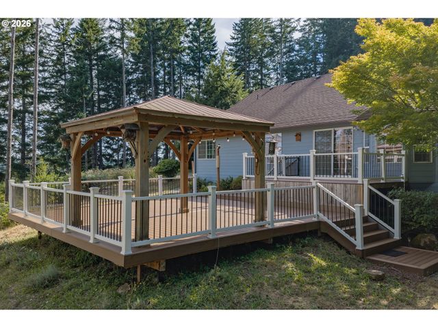 28323 Ne 48TH Way, Camas, WA 98607