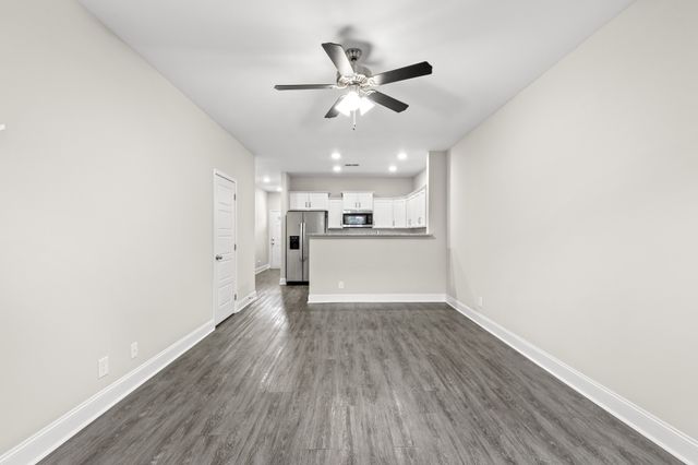 283 Smithson Ln, Clarksville, TN 37040