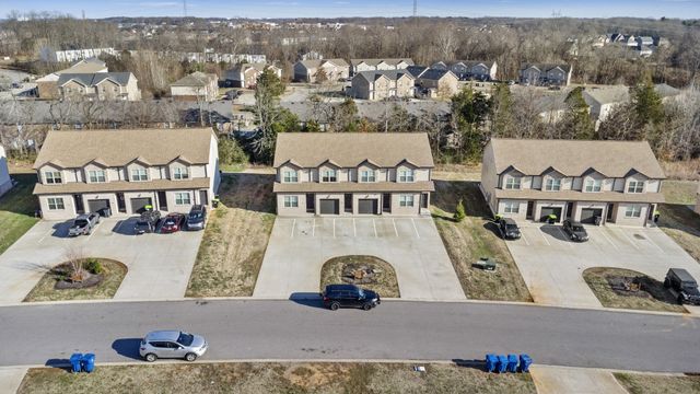 283 Smithson Ln, Clarksville, TN 37040