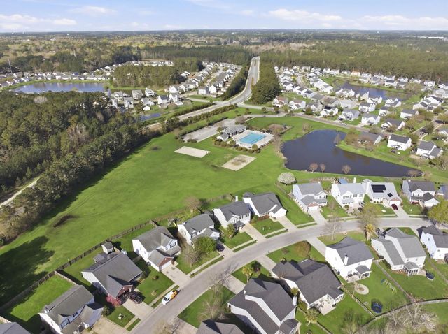 436 Dovetail Circle, Summerville, SC 29483