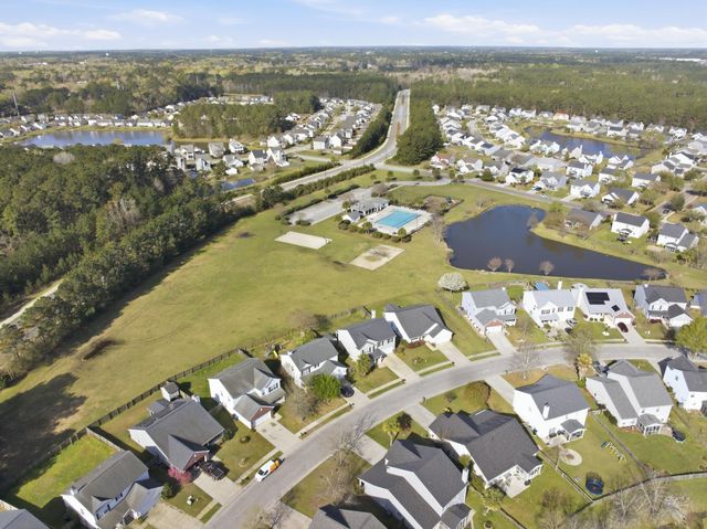 436 Dovetail Circle, Summerville, SC 29483