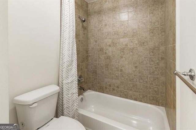 210 Granville Court, Atlanta, GA 30328