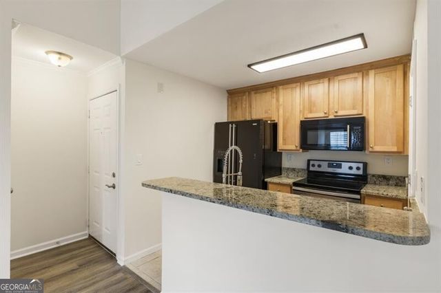 210 Granville Court, Atlanta, GA 30328