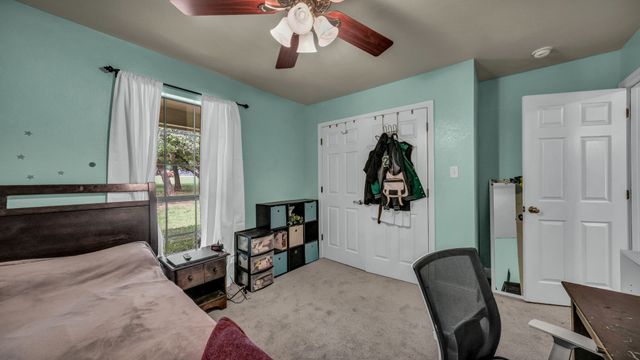 115 Deerfield Road, Paradise, TX 76073
