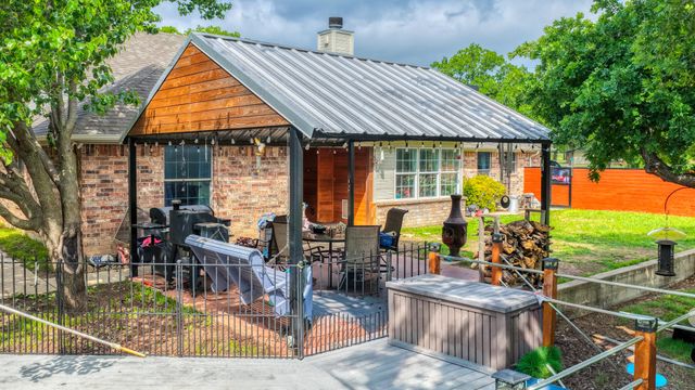 115 Deerfield Road, Paradise, TX 76073