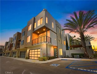 39 Ebb Tide Cir, Newport Beach, CA 92663