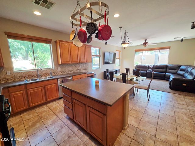 5031 S MARBLE Street, Gilbert, AZ 85298