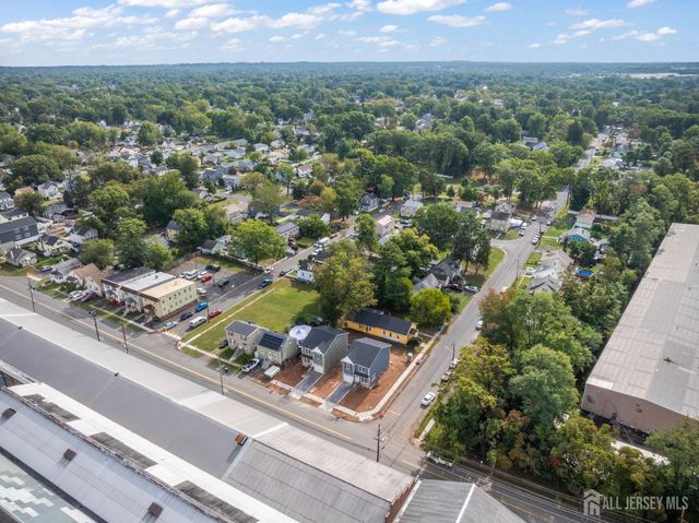 1758 S 2nd Street, Piscataway, NJ 08854