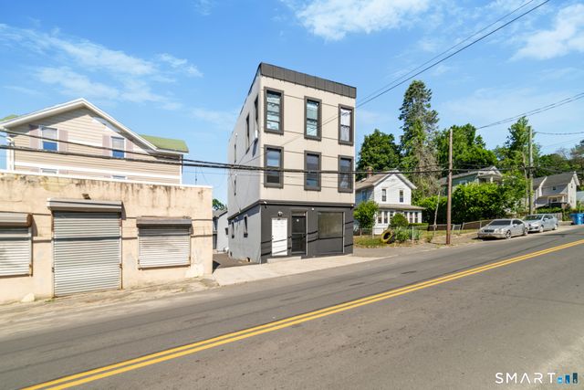 49 Hill Street, Waterbury, CT 06704