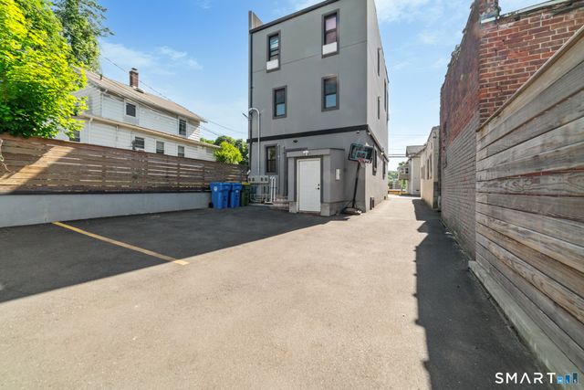 49 Hill Street, Waterbury, CT 06704