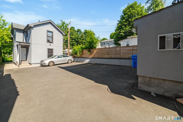 49 Hill Street, Waterbury, CT 06704
