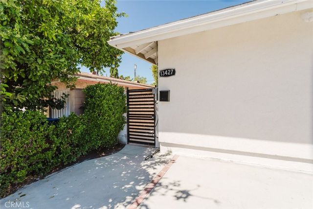 13427 Bracken Street, Arleta, CA 91331