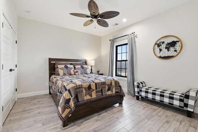 162 Hidden Creek Drive, Georgetown, KY 40324