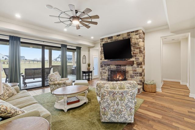 162 Hidden Creek Drive, Georgetown, KY 40324