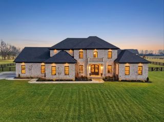 162 Hidden Creek Drive, Georgetown, KY 40324