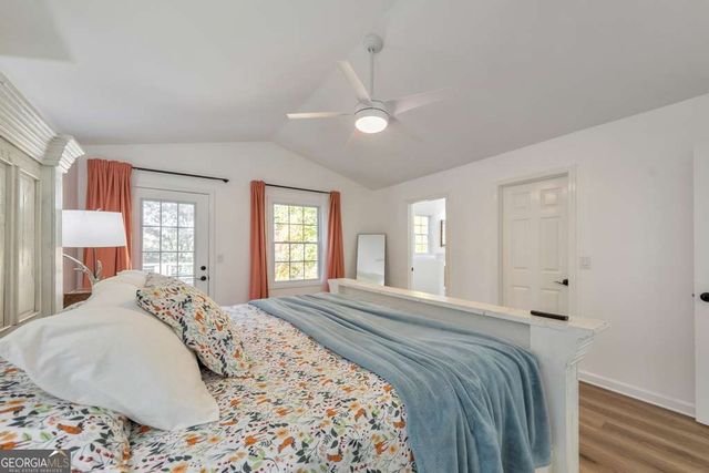 1095 Ashlin Drive, Woodstock, GA 30188