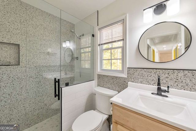 1095 Ashlin Drive, Woodstock, GA 30188