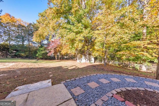 1095 Ashlin Drive, Woodstock, GA 30188