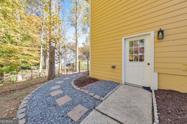 1095 Ashlin Drive, Woodstock, GA 30188