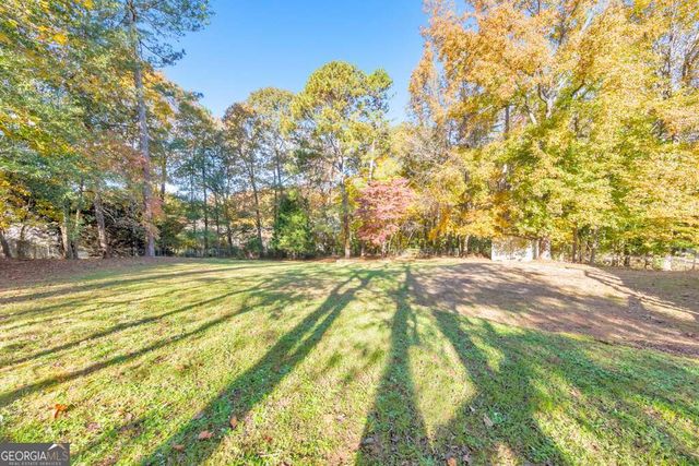 1095 Ashlin Drive, Woodstock, GA 30188