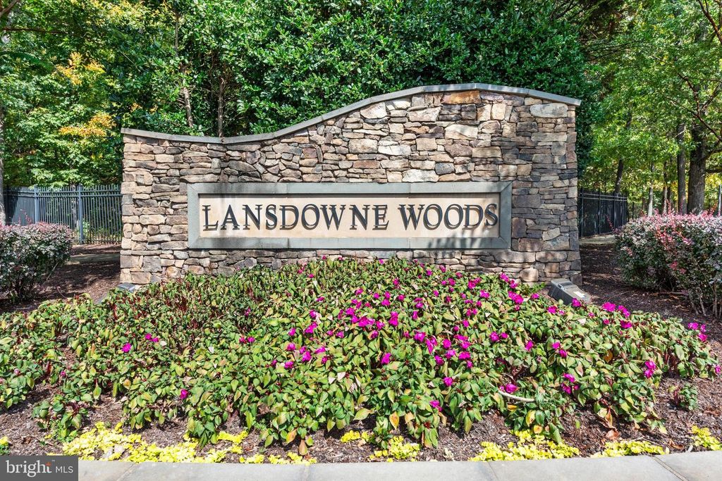 19350 MAGNOLIA GROVE SQ #405, Leesburg, VA 20176