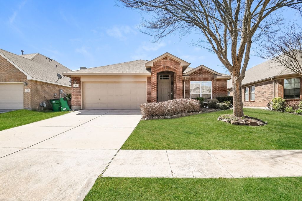 215 Mulberry Drive, Fate, TX 75087