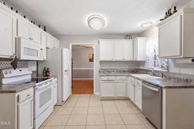 81 Macon Court W, Sanford, NC 27332