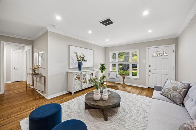 2214 Bron Holly Drive, Houston, TX 77018