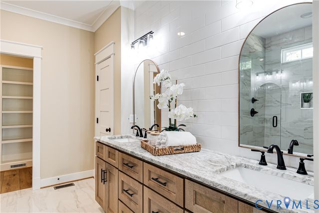8170 N Mayfield Ln, Mechanicsville, VA 23111