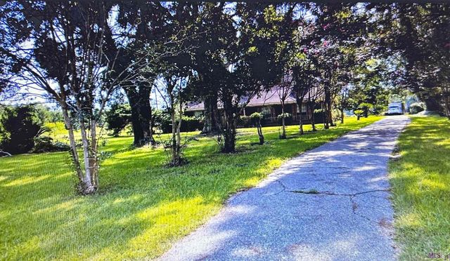 21321 Samuels Rd, Zachary, LA 70791
