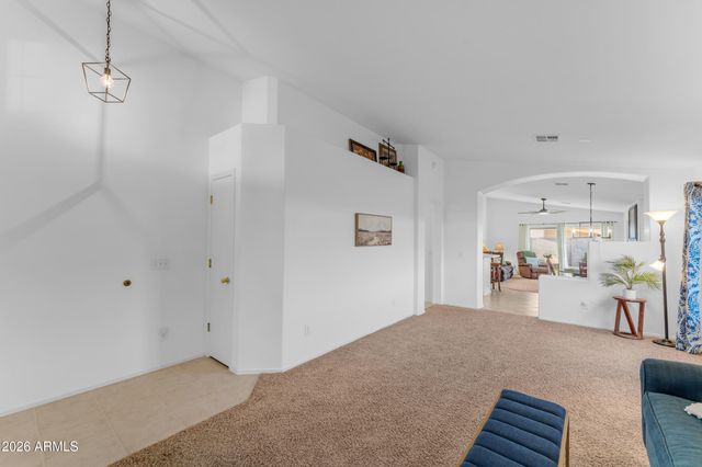 5212 W BUFFALO Street, Chandler, AZ 85226