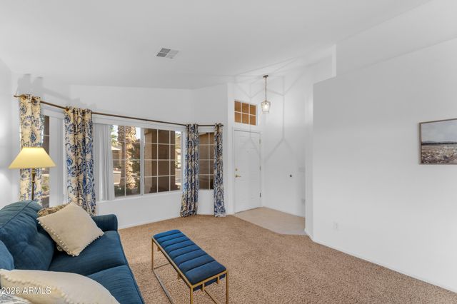 5212 W BUFFALO Street, Chandler, AZ 85226