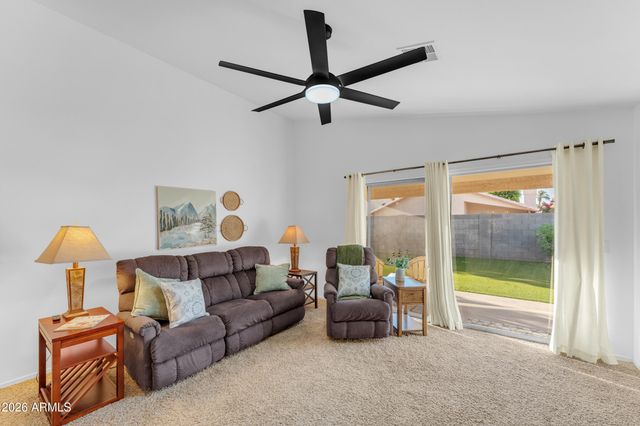 5212 W BUFFALO Street, Chandler, AZ 85226