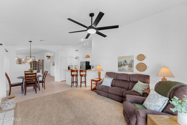 5212 W BUFFALO Street, Chandler, AZ 85226