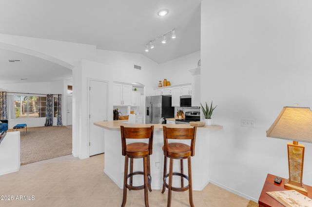 5212 W BUFFALO Street, Chandler, AZ 85226