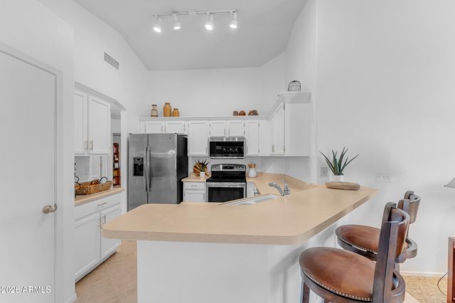5212 W BUFFALO Street, Chandler, AZ 85226