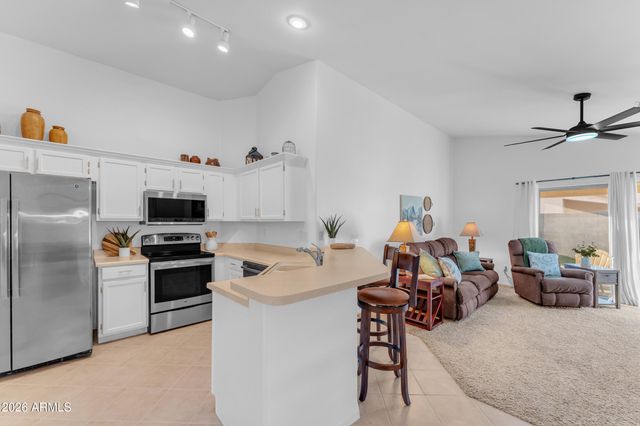 5212 W BUFFALO Street, Chandler, AZ 85226