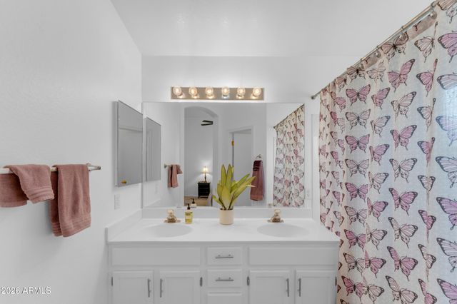 5212 W BUFFALO Street, Chandler, AZ 85226