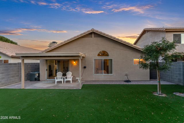 5212 W BUFFALO Street, Chandler, AZ 85226