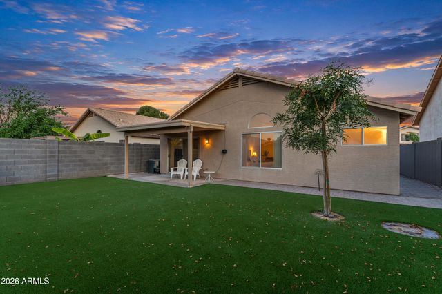 5212 W BUFFALO Street, Chandler, AZ 85226