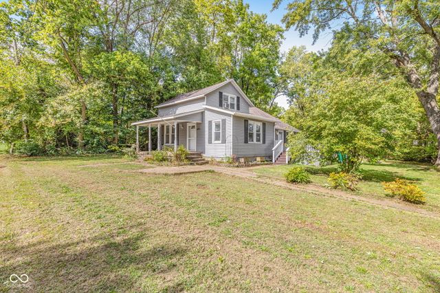 42 E Brookville Road, Fountaintown, IN 46130