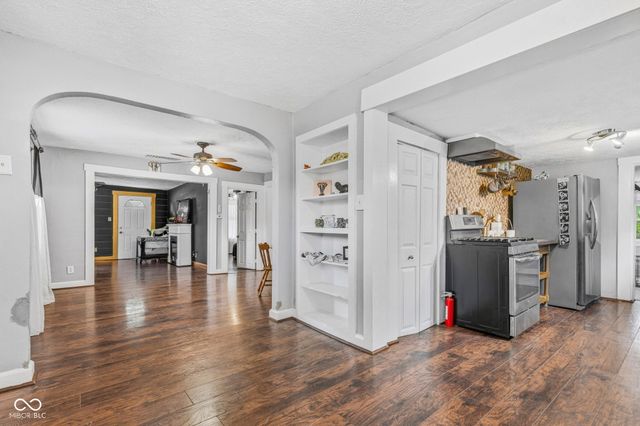 42 E Brookville Road, Fountaintown, IN 46130