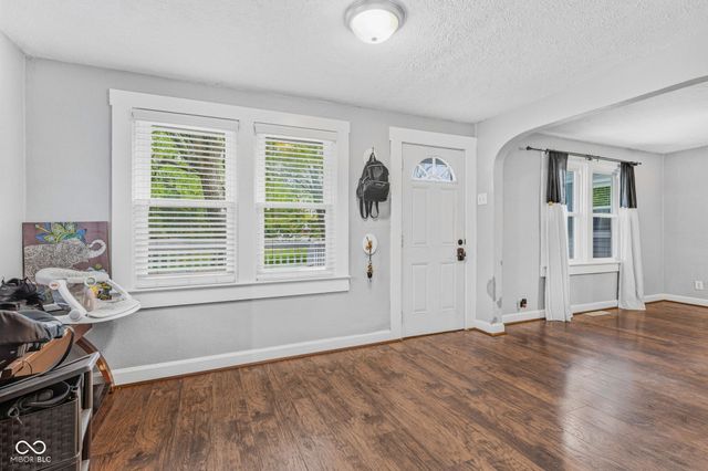 42 E Brookville Road, Fountaintown, IN 46130