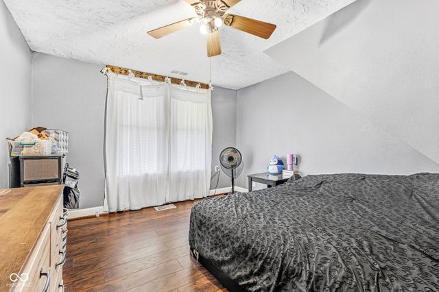 42 E Brookville Road, Fountaintown, IN 46130